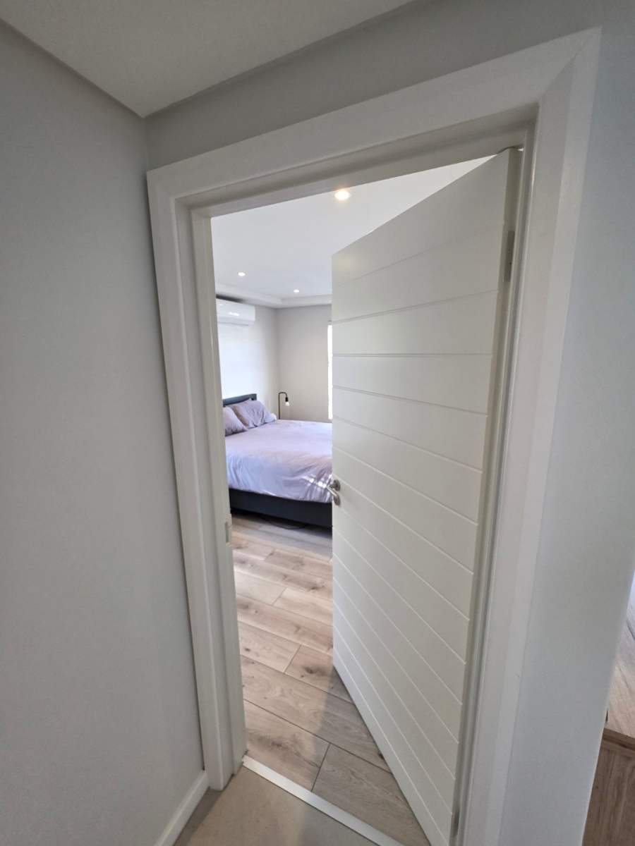 2 Bedroom Property for Sale in Lansdowne Western Cape